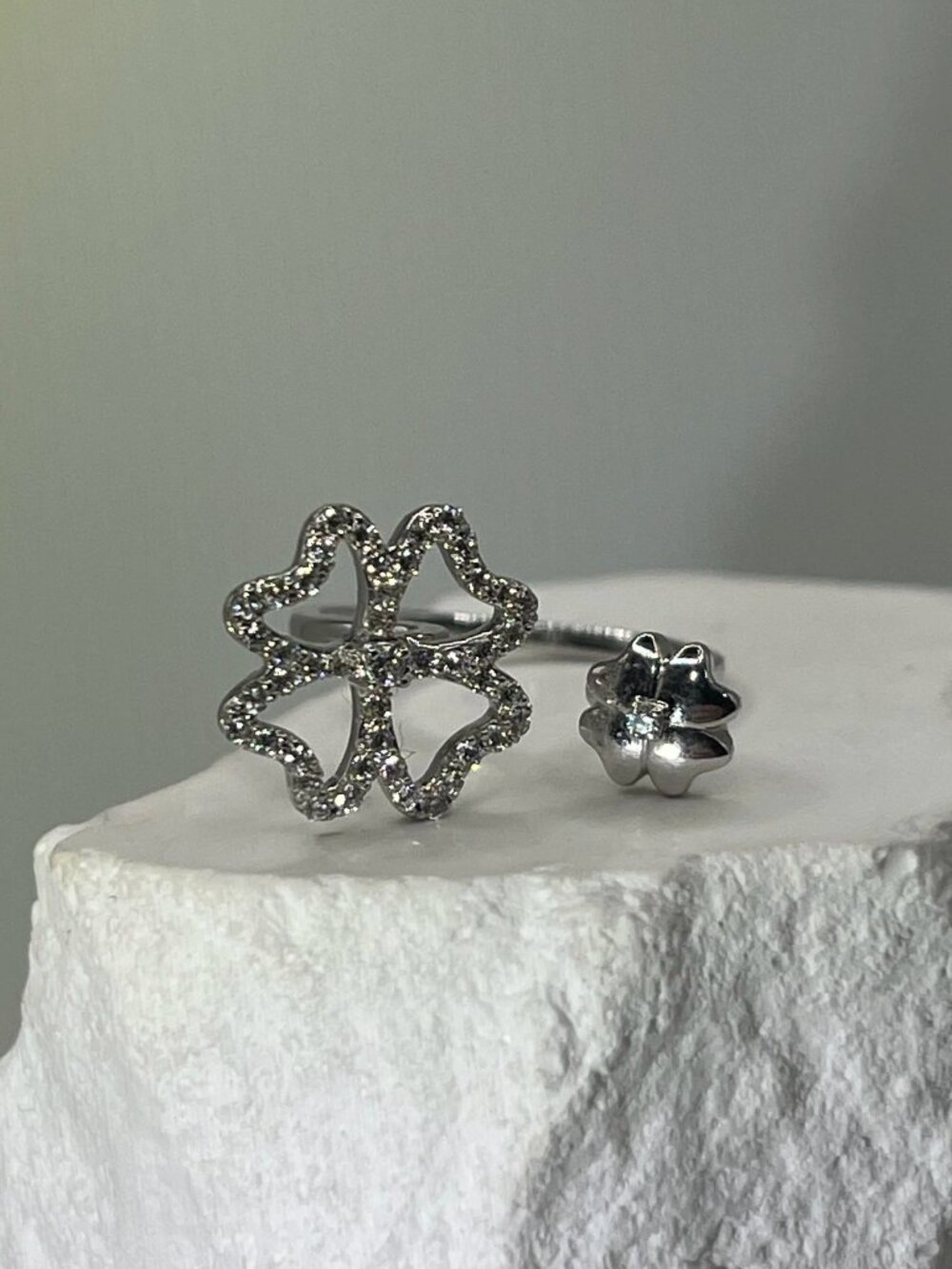 Lucky Bloom Ring - Picture 2 of 3
